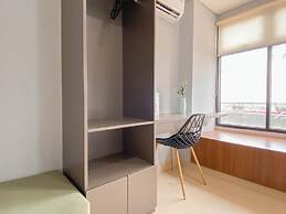 Minimalist and Cozy Living 2BR Pollux Chadstone Apartment