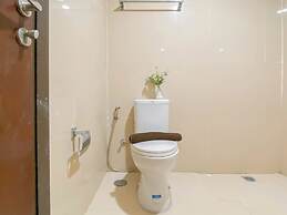 Minimalist and Cozy Living 2BR Pollux Chadstone Apartment