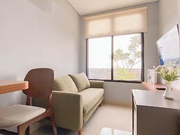 Simply Look And Best Deal 2BR at Pollux Chadstone Apartment