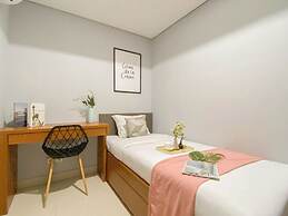 Simply Look And Best Deal 2BR at Pollux Chadstone Apartment