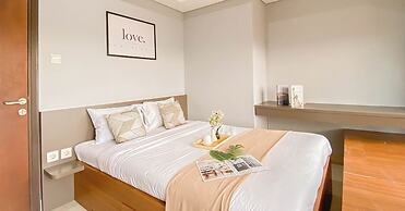 Simply Look And Best Deal 2BR at Pollux Chadstone Apartment