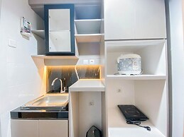 Modern Look and Homey Studio Apartment The Alton