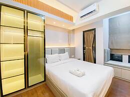 Modern Look and Homey Studio Apartment The Alton