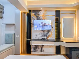 Modern Look and Homey Studio Apartment The Alton
