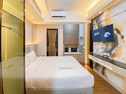 Modern Look and Homey Studio Apartment The Alton