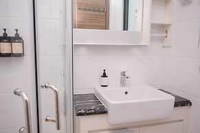 Comfortable and Best View 3BR Apartment Sky House BSD