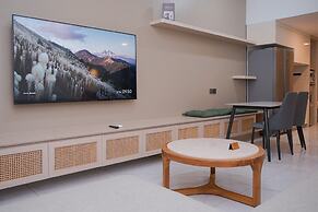 Comfortable and Best View 3BR Apartment Sky House BSD