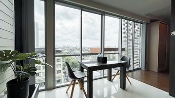 Spacious and Comfy Big Studio Apartment at Kemang Mansion