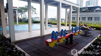 Spacious and Comfy Big Studio Apartment at Kemang Mansion