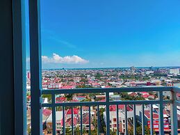 Luxurious 1BR at Vida View Makassar Apartment