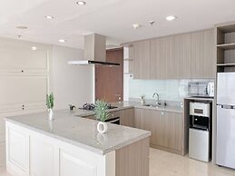 Nice and Comfy 2BR Apartment at Ciputra World 2