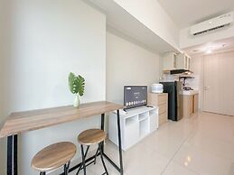 Comfy Studio at Springlake Summarecon Bekasi Apartment