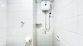 Comfy and Strategic 2BR Apartment at Signature Park Grande