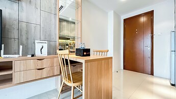 Comfy and Strategic 2BR Apartment at Signature Park Grande