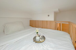 Simply Look and Restful Studio at Tokyo Riverside PIK 2 Apartment