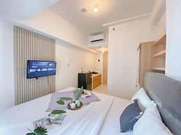 Cozy Studio at 15th Floor Tokyo Riverside PIK 2 Apartment