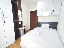 Stunning and Elegant 2BR at Grand Sungkono Lagoon Apartment