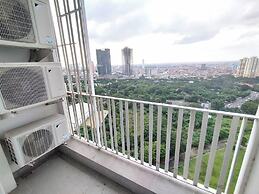 Stunning and Elegant 2BR at Grand Sungkono Lagoon Apartment