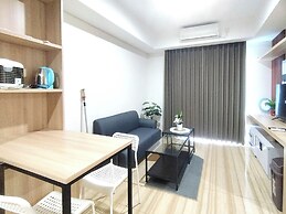 Stunning and Elegant 2BR at Grand Sungkono Lagoon Apartment