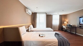 Cozy Studio Apartment (No Kitchen) at Tuscany Residence