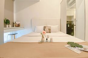 Comfy Studio at 9th Floor Tokyo Riverside PIK 2 Apartment