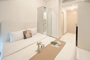 Comfy Studio at 9th Floor Tokyo Riverside PIK 2 Apartment