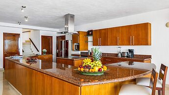 HOLT Grand Miramar Residences