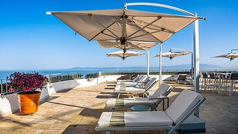 HOLT Grand Miramar Residences