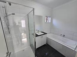 Serenity Home 7 by Hiverooms