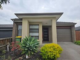 Serenity Home 7 by Hiverooms