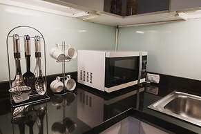 Beverly 33 Suites by PROMPT HOLIDAY HOME