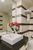 Beverly 33 Suites by PROMPT HOLIDAY HOME