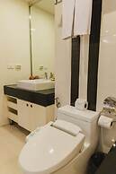 Beverly 33 Suites by PROMPT HOLIDAY HOME