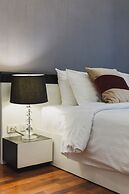 Beverly 33 Suites by PROMPT HOLIDAY HOME