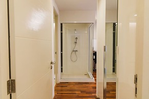 Beverly 33 Suites by PROMPT HOLIDAY HOME