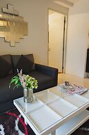 Beverly 33 Suites by PROMPT HOLIDAY HOME