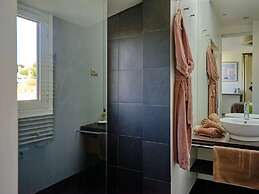 La Luna of Marseille