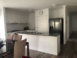 Serenity Home 9 by Hiverooms