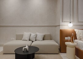 Luxury Suites by Lato