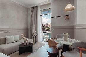 Luxury Suites by Lato