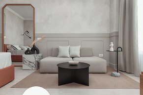 Luxury Suites by Lato