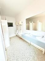 Beach accommodation shared facility