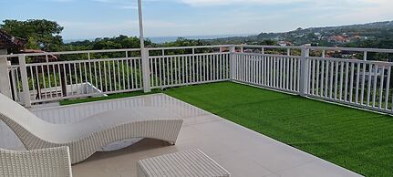 Sarining 2BR Villa with Pool