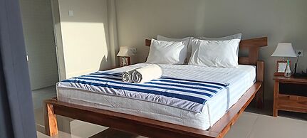 Sarining 2BR Villa with Pool