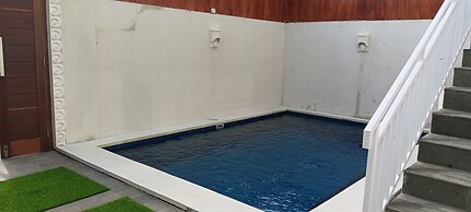 Sarining 2BR Villa with Pool