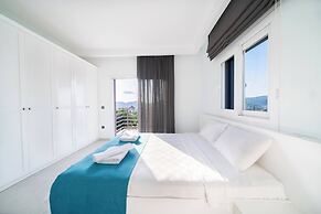 Ölüdeniz Plajına Yakın 3 Yatak Odalı Villa