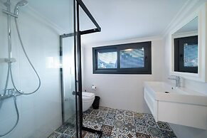 Ölüdeniz Plajına Yakın 3 Yatak Odalı Villa