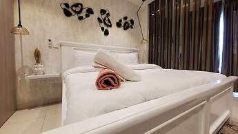 The Lennox Suites by Cozy