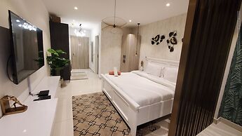 The Lennox Suites by Cozy