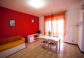 Apartment in Luni mit Balkon